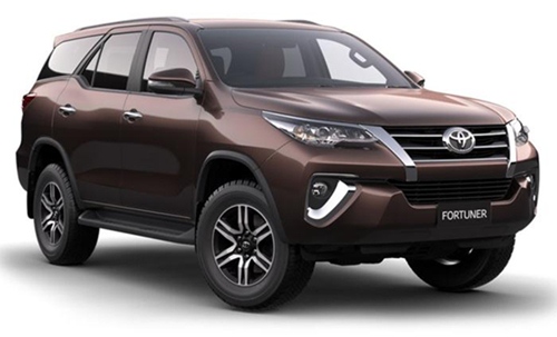 Toyota-Fortuner-travelloratour Toyota-Fortuner-travelloratour