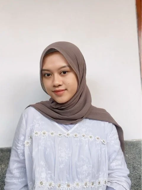 Yulia-qofm5eqwkmjkig26bhi5towei5wntwjex5hhy0wmbk