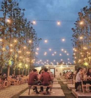 cafe romantis di malang